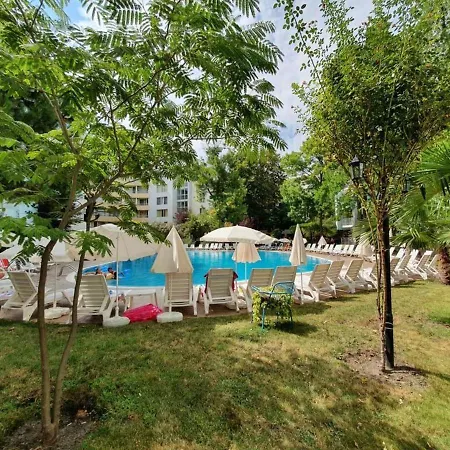 Charming 1-Bed Apartment * Sunny Beach